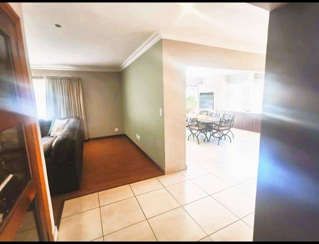 3 BEDROOM HOUSE FOR SALE IN SUNWARD PARK